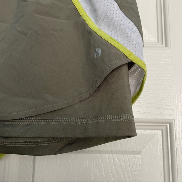 Layer 8 Qwuick Dry Shorts​ - Picture 4 of 6